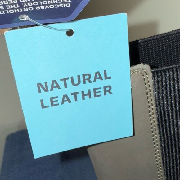 TOMS NWTWomen's Rowan Lug Pull-On Boot Water Resistant Olive Green Leather Sz 9 - Picture 9 of 13